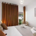 T3 G Alfarrobeira Apartment *