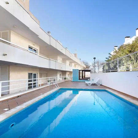 T3 G Alfarrobeira דירה *